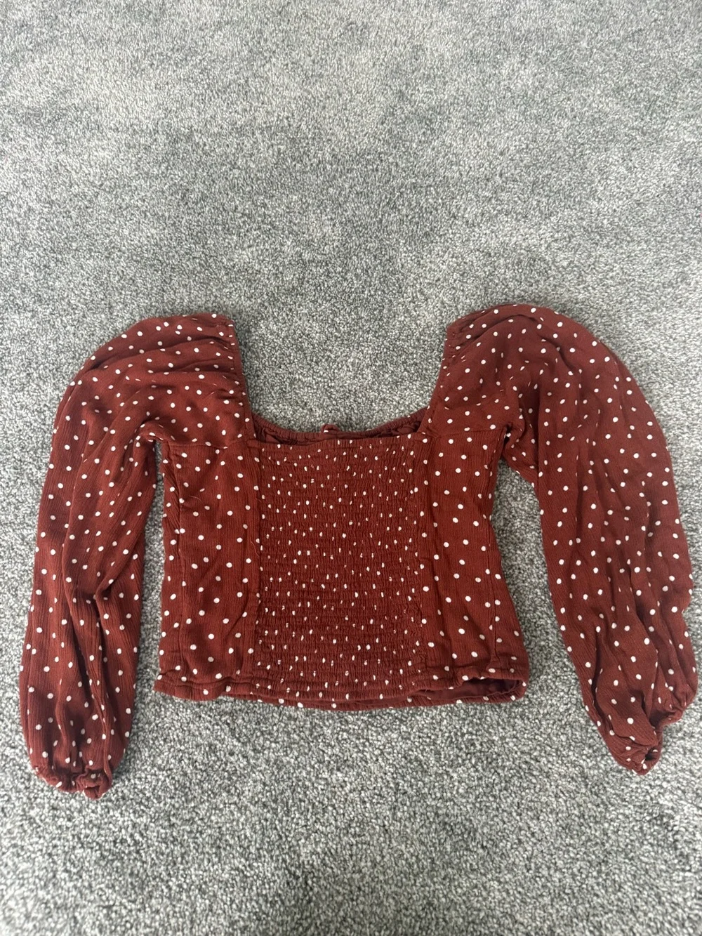 polka dot A&F top